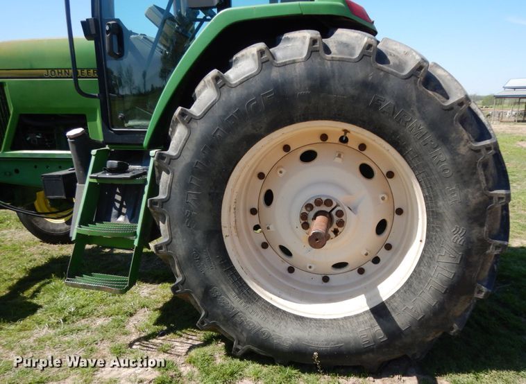 image for item DM2908 1994 John Deere 7400  tractor