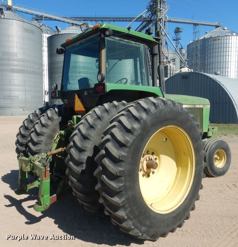 image for item FI9022 1980 John Deere 4640  tractor