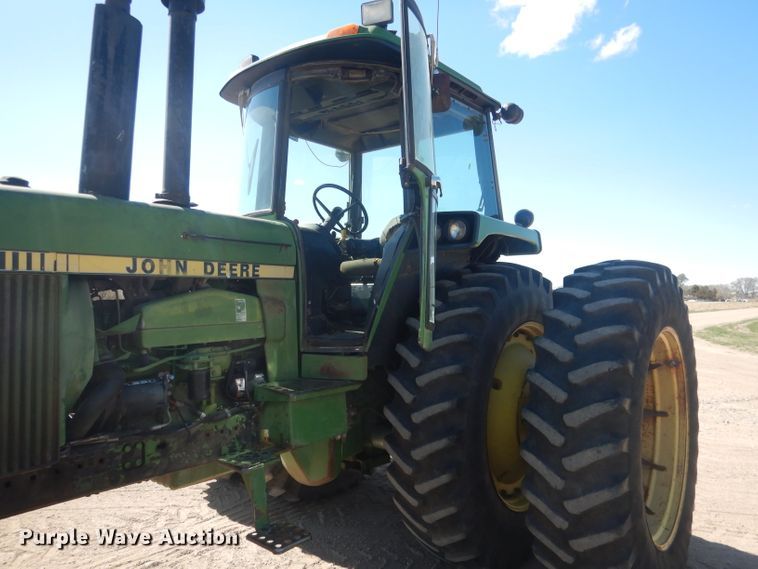 image for item FI9022 1980 John Deere 4640  tractor