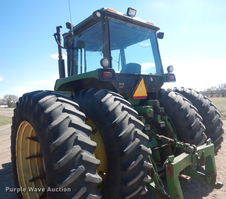 image for item FI9022 1980 John Deere 4640  tractor