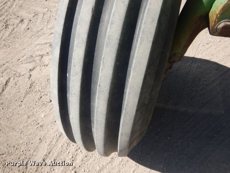 image for item FI9022 1980 John Deere 4640  tractor