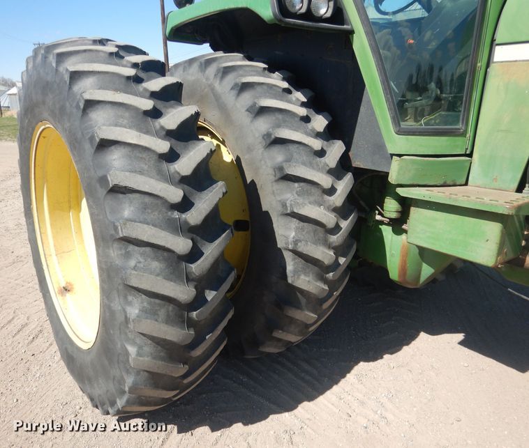 image for item FI9022 1980 John Deere 4640  tractor