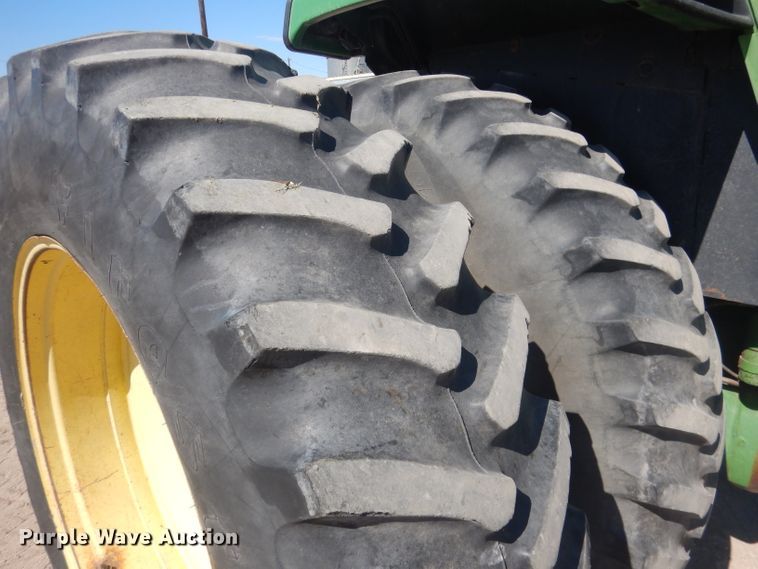 image for item FI9022 1980 John Deere 4640  tractor