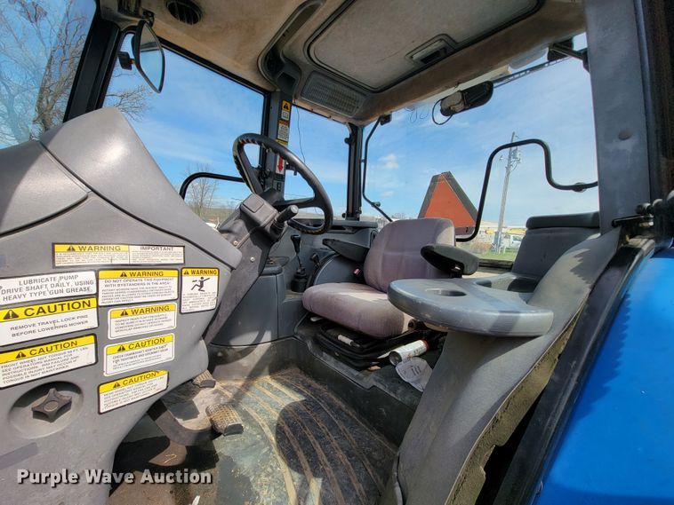 image for item FL9170 2000 New Holland TS100  tractor