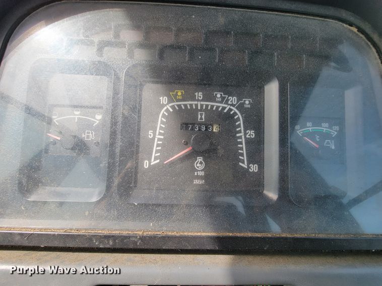 image for item FL9170 2000 New Holland TS100  tractor