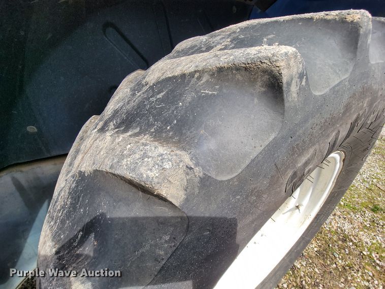 image for item FL9170 2000 New Holland TS100  tractor