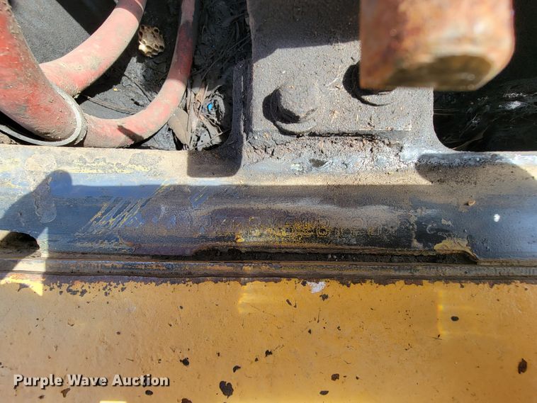 image for item FL9170 2000 New Holland TS100  tractor