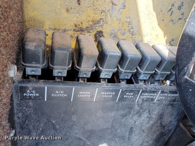 image for item FL9203 1998 New Holland TR96  RWA combine