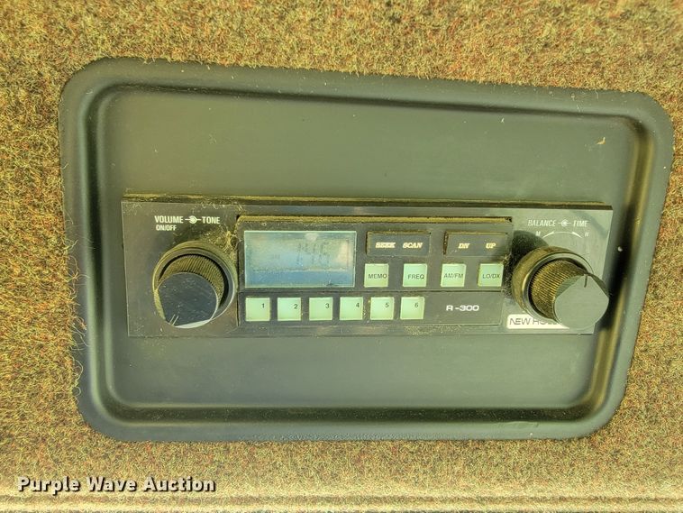 image for item FL9203 1998 New Holland TR96  RWA combine