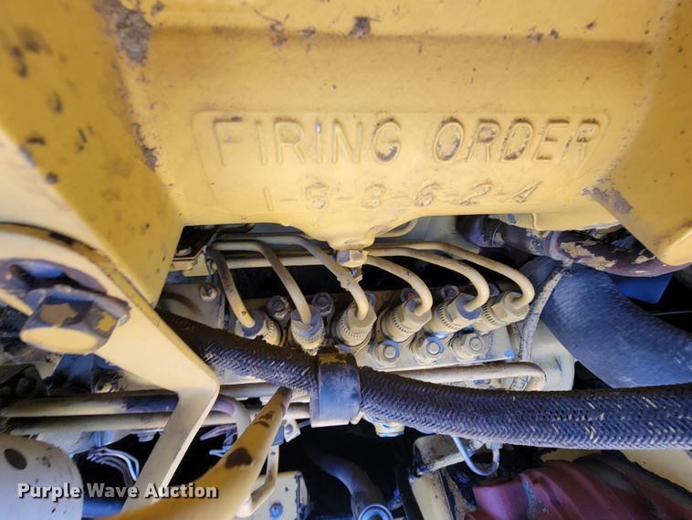 image for item FL9203 1998 New Holland TR96  RWA combine