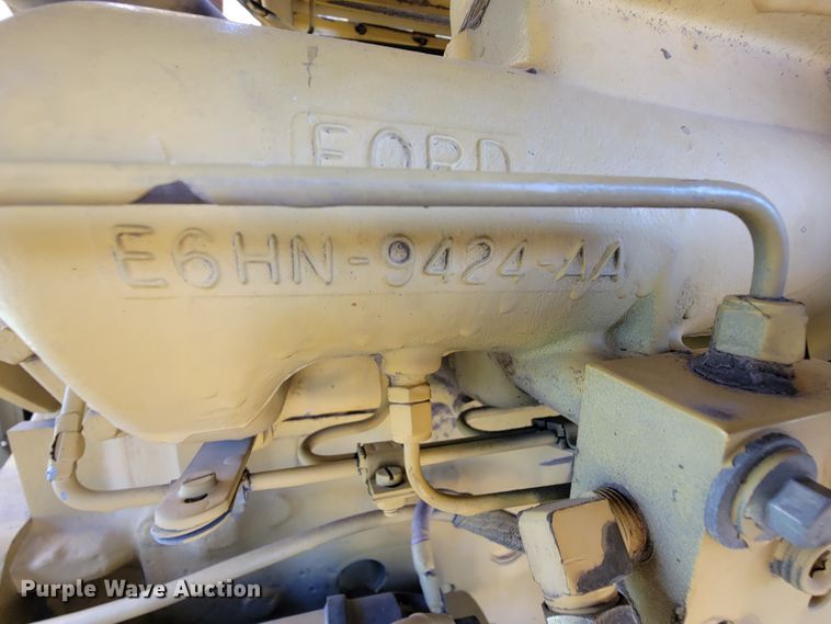 image for item FL9203 1998 New Holland TR96  RWA combine