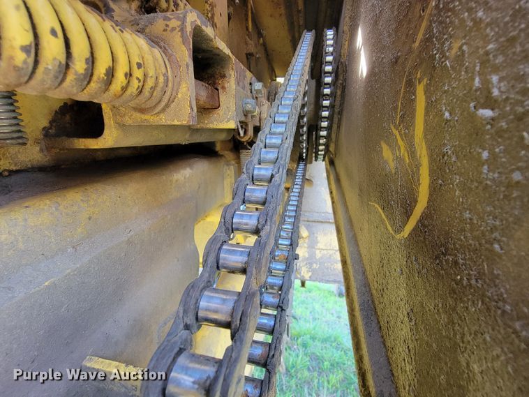 image for item FL9203 1998 New Holland TR96  RWA combine