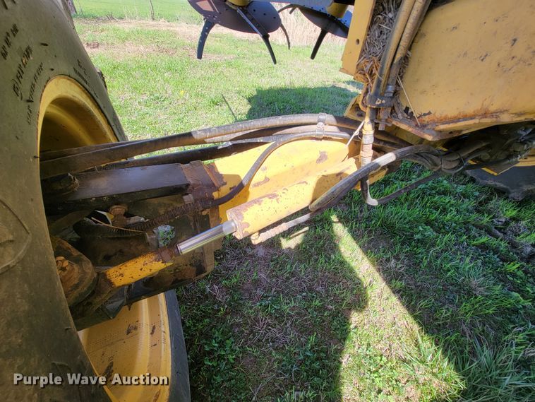 image for item FL9203 1998 New Holland TR96  RWA combine