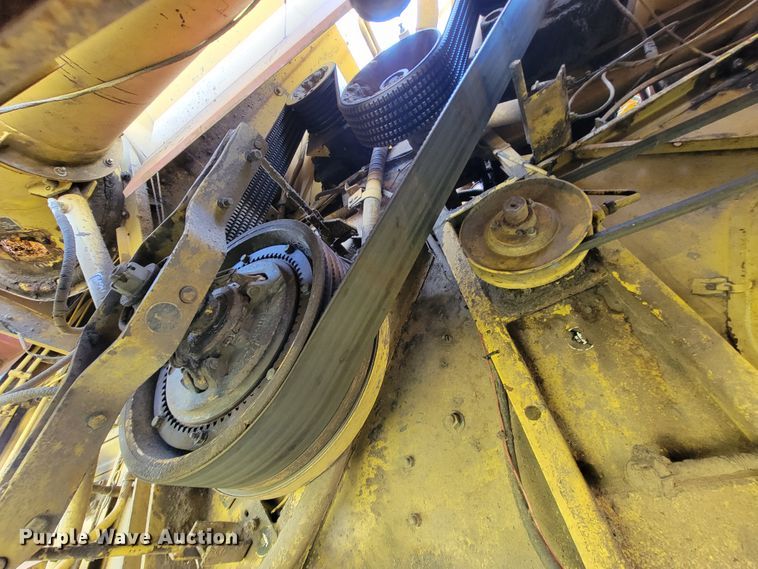 image for item FL9203 1998 New Holland TR96  RWA combine