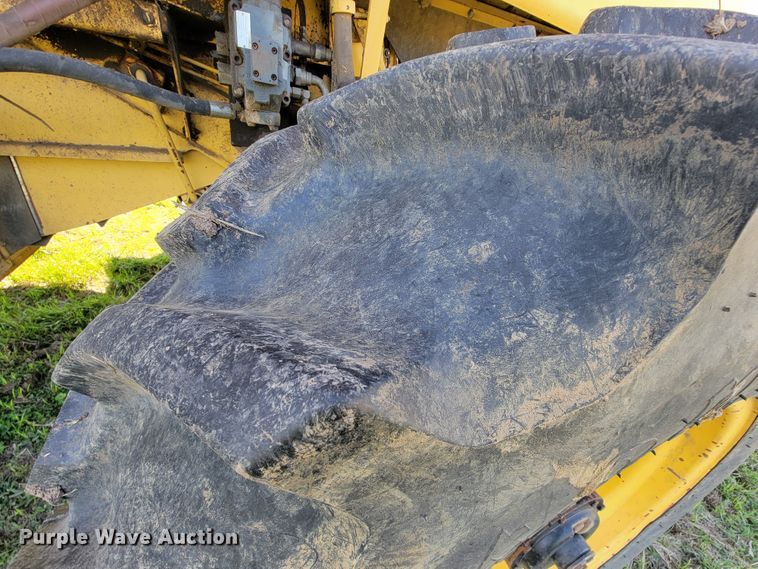 image for item FL9203 1998 New Holland TR96  RWA combine