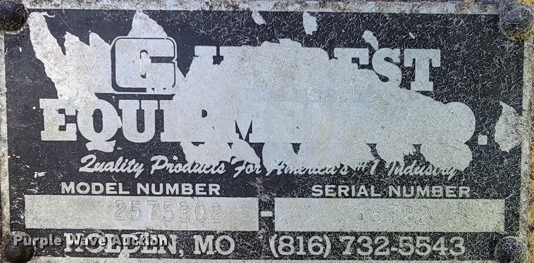 image for item FL9203 1998 New Holland TR96  RWA combine