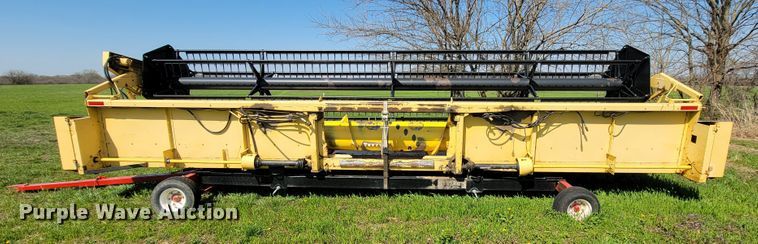 image for item FL9203 1998 New Holland TR96  RWA combine