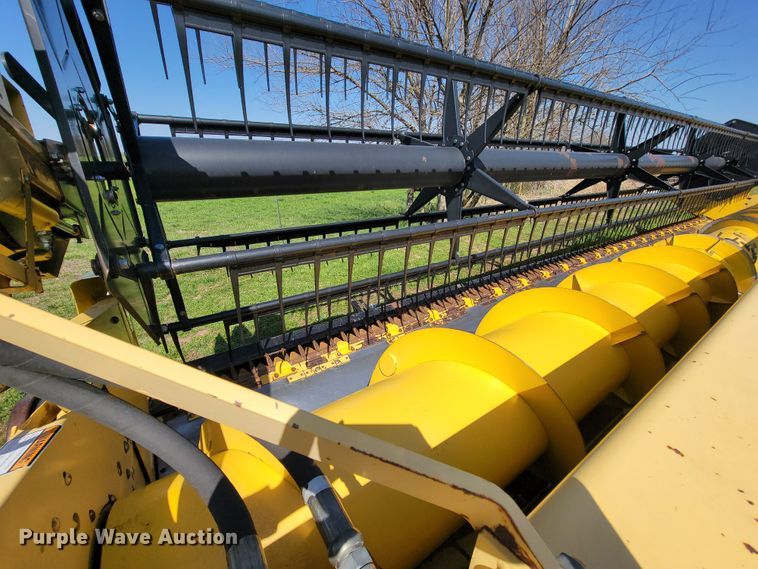 image for item FL9203 1998 New Holland TR96  RWA combine