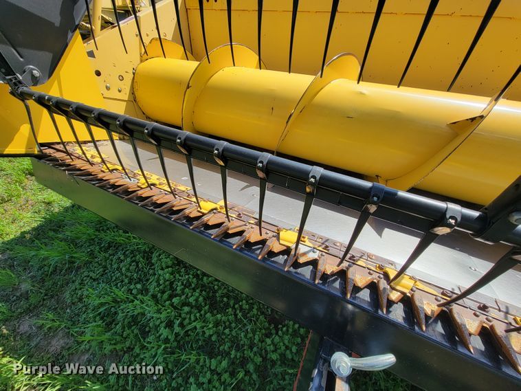 image for item FL9203 1998 New Holland TR96  RWA combine