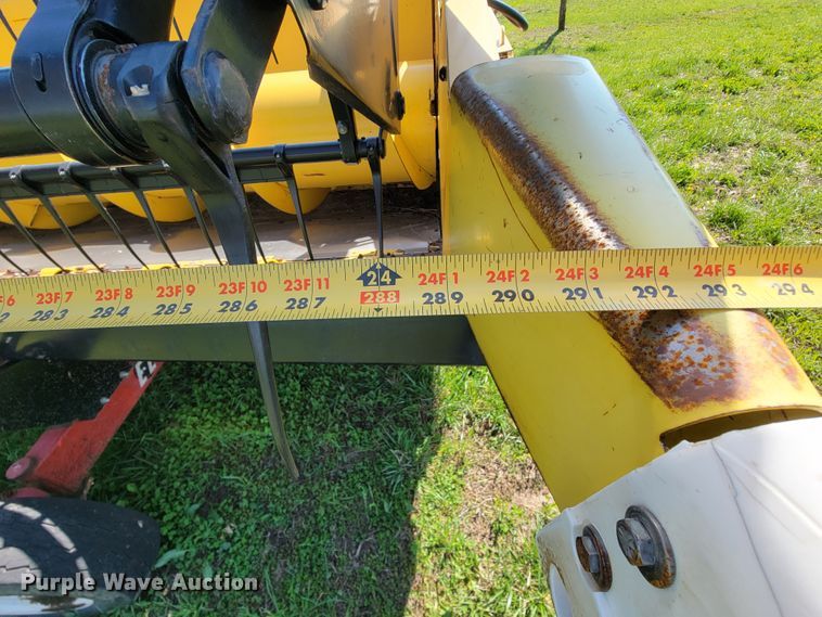 image for item FL9203 1998 New Holland TR96  RWA combine