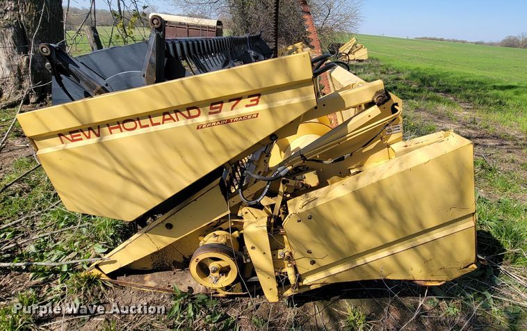 image for item FL9203 1998 New Holland TR96  RWA combine