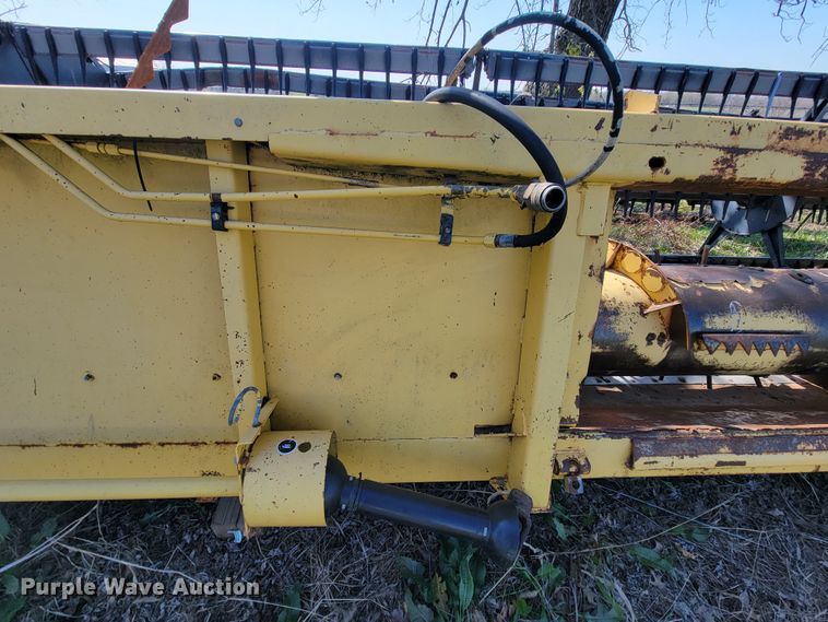 image for item FL9203 1998 New Holland TR96  RWA combine