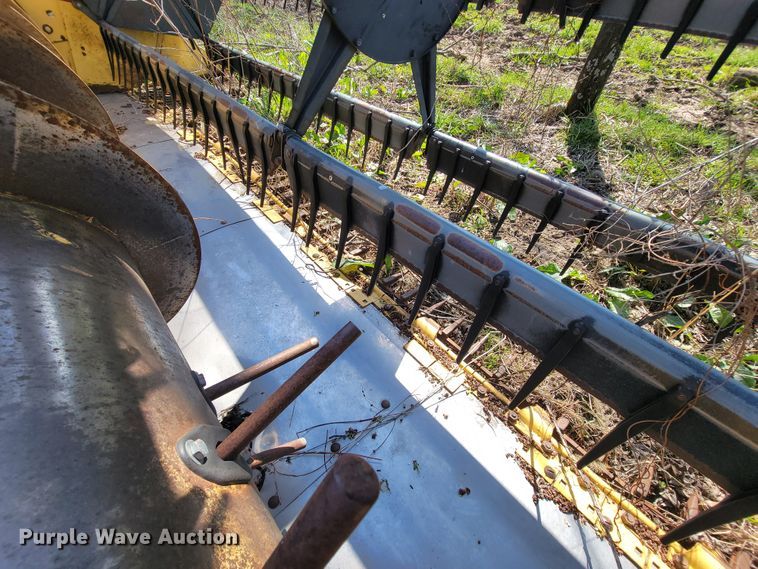 image for item FL9203 1998 New Holland TR96  RWA combine