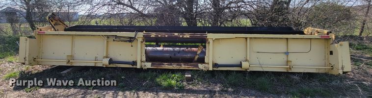 image for item FL9203 1998 New Holland TR96  RWA combine