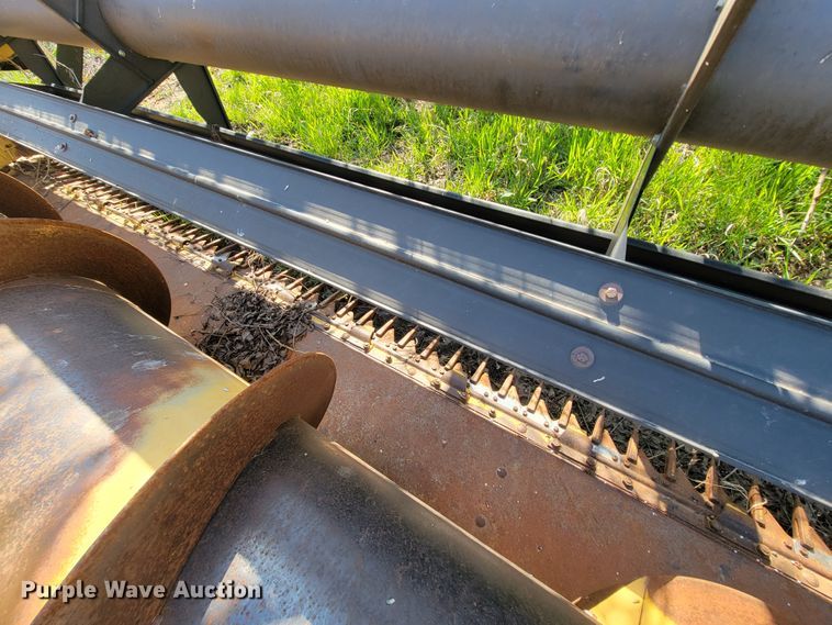 image for item FL9203 1998 New Holland TR96  RWA combine