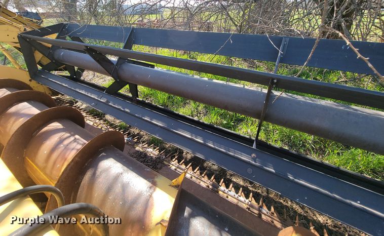 image for item FL9203 1998 New Holland TR96  RWA combine