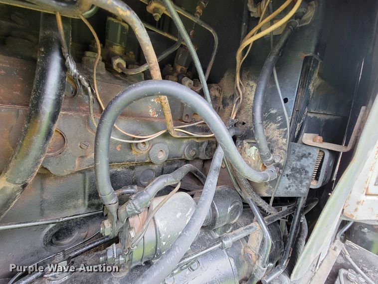 image for item FL9216 1976 White 2-105 Field Boss  tractor