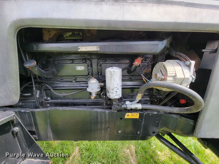 image for item FL9216 1976 White 2-105 Field Boss  tractor