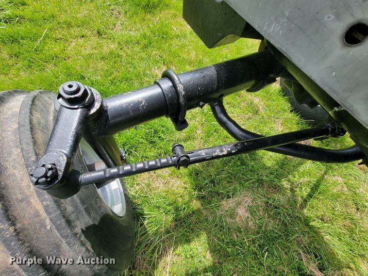 image for item FL9216 1976 White 2-105 Field Boss  tractor