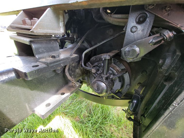 image for item FL9216 1976 White 2-105 Field Boss  tractor