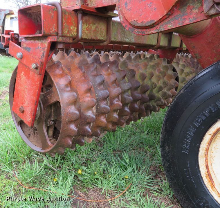 image for item FP9251 Remlinger RTC-600  field cultivator