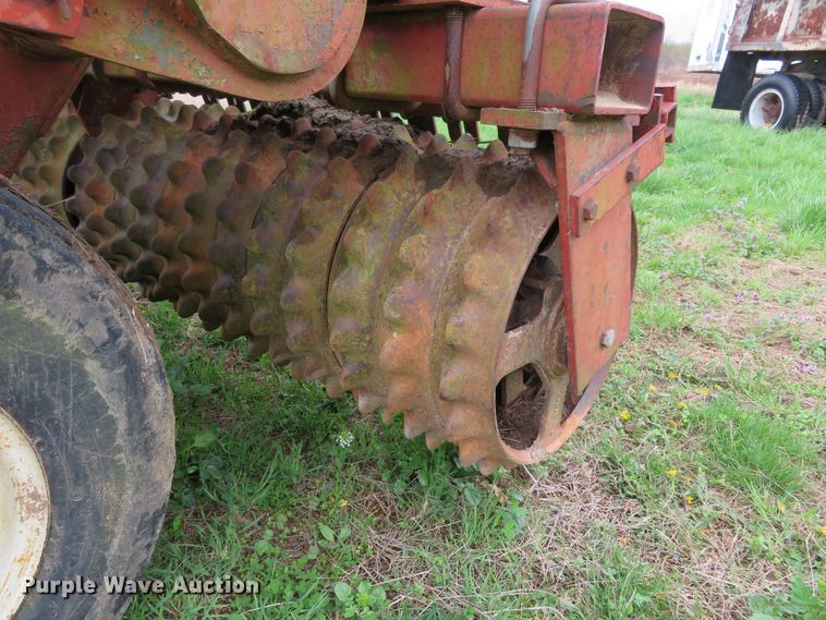 image for item FP9251 Remlinger RTC-600  field cultivator