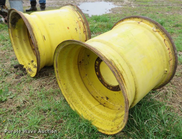 image for item FP9252 (2) John Deere wheels