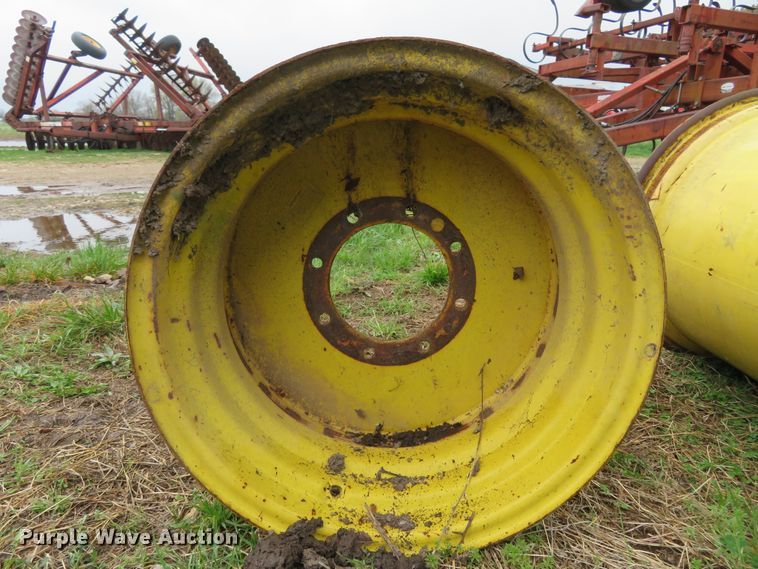 image for item FP9252 (2) John Deere wheels