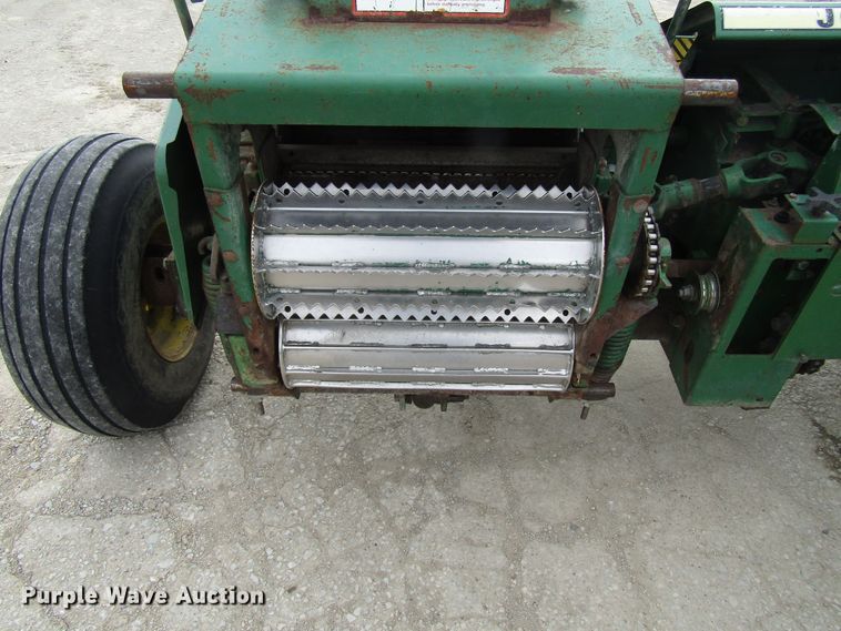 image for item GC9894 1990 John Deere 3970  forage harvester