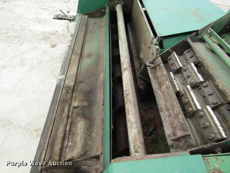 image for item GC9894 1990 John Deere 3970  forage harvester