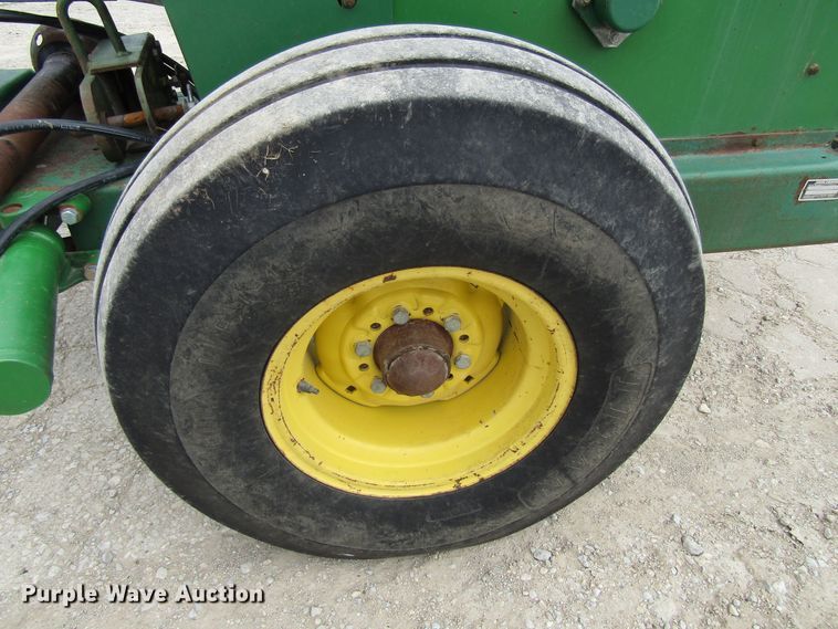 image for item GC9894 1990 John Deere 3970  forage harvester