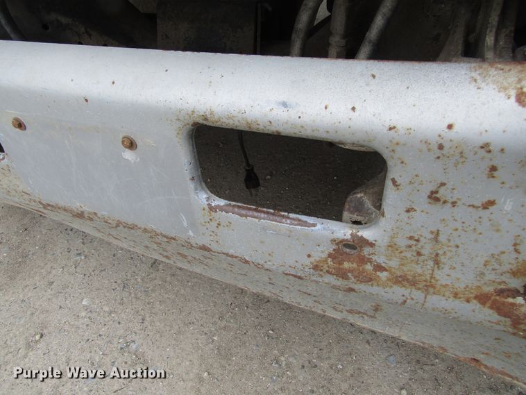 image for item GC9896 1984 Ford L8000  grain truck