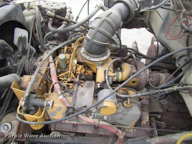 image for item GC9896 1984 Ford L8000  grain truck