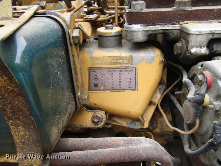 image for item GC9896 1984 Ford L8000  grain truck