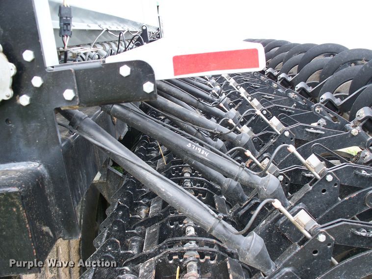 image for item GQ9528 2007 CrustBuster 4030  no-till grain drill