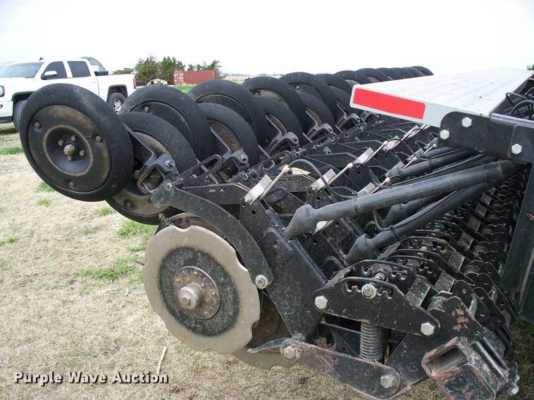 image for item GQ9528 2007 CrustBuster 4030  no-till grain drill