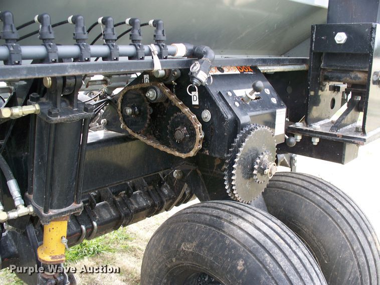 image for item GQ9528 2007 CrustBuster 4030  no-till grain drill