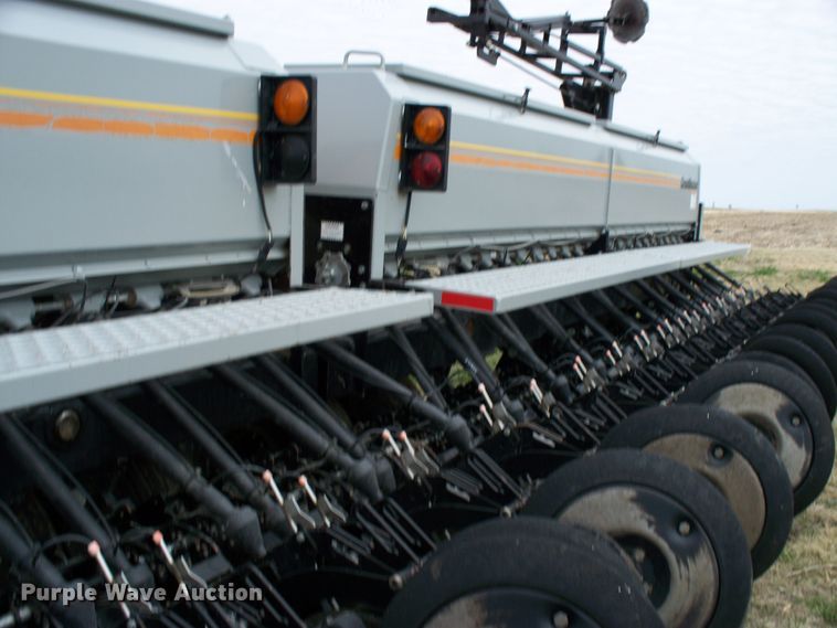 image for item GQ9528 2007 CrustBuster 4030  no-till grain drill