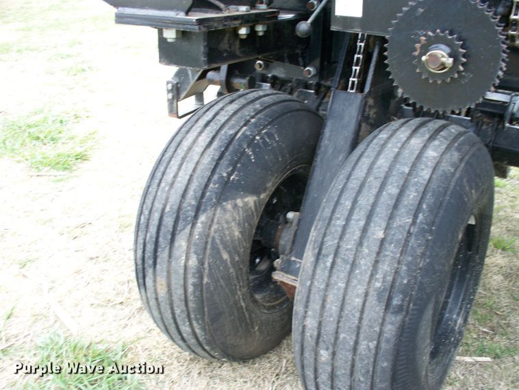 image for item GQ9528 2007 CrustBuster 4030  no-till grain drill