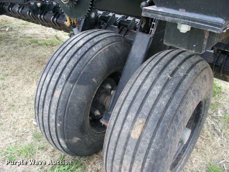 image for item GQ9528 2007 CrustBuster 4030  no-till grain drill